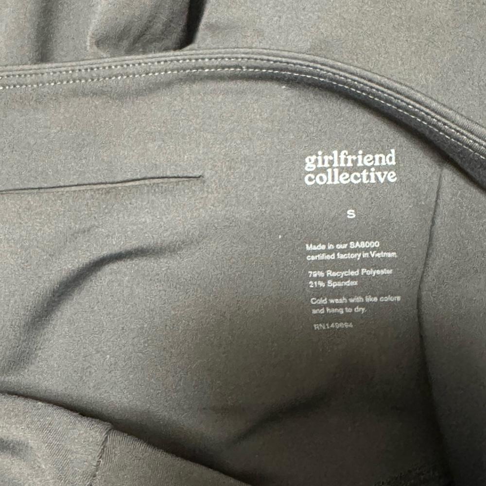 Girlfriend Collective Compressive High-Rise Leggings - Picture 7 of 8